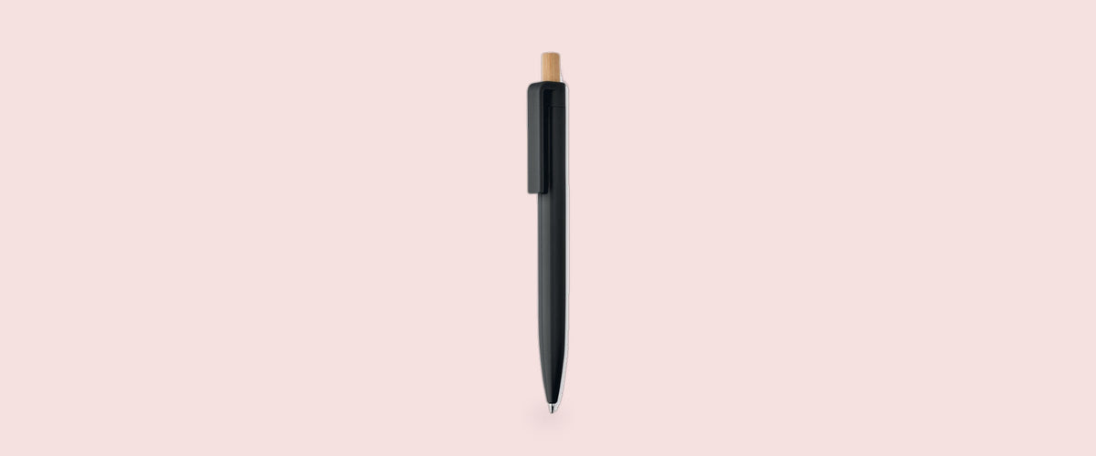 Schrijfwaren: balpen met bamboe drukknop
