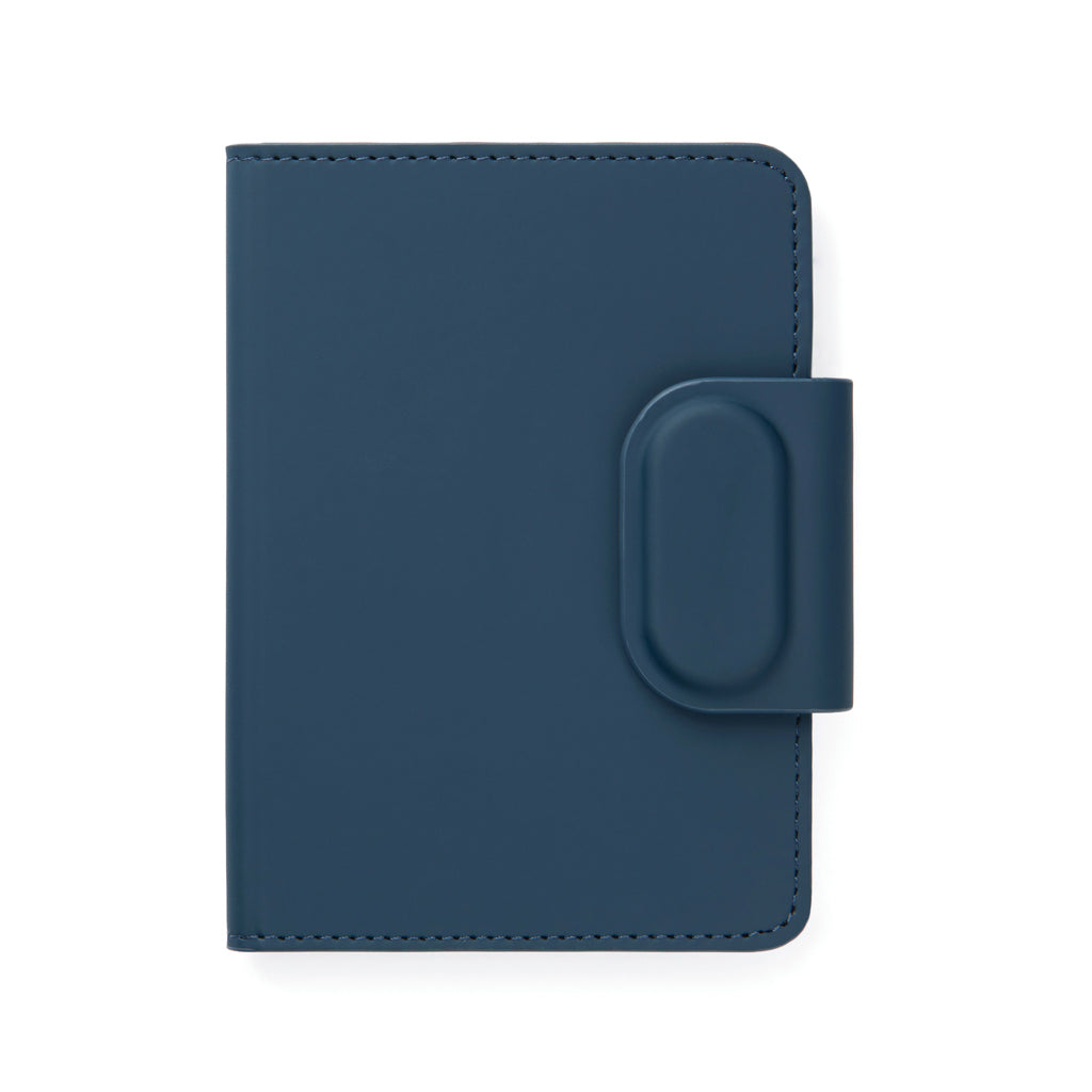 Paspoorthoes met wereldwijde tracker, donkerblauw