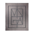 Deken met monogrampatroon, gerecycled polyester, grijs
