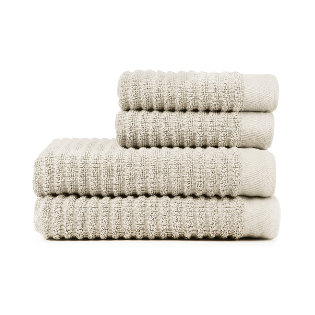 Handdoekenset van 4 stuks, 500 grams katoen, gebroken wit