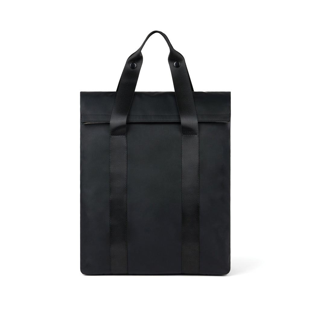 Rugzak met opvouwbare flap, gerecycled polyester, zwart