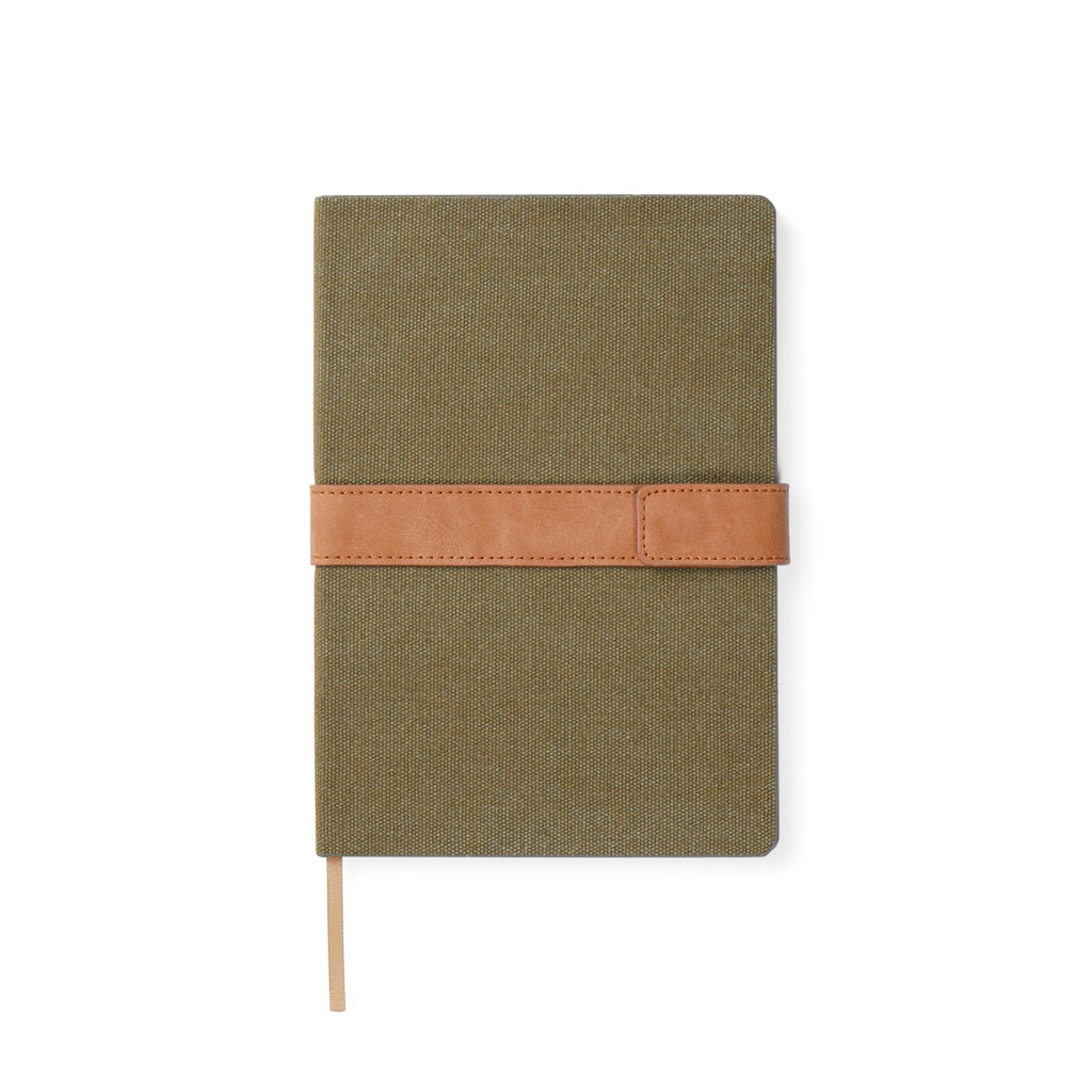 A5-notitieboek met canvas omslag en magneetsluiting, groen