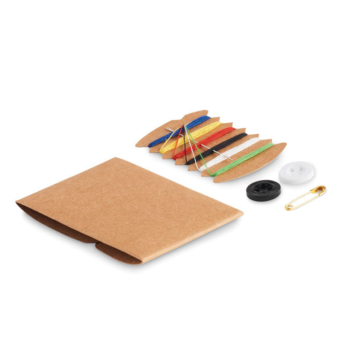 Reisnaaisetje in kraftpapier doosje, beige