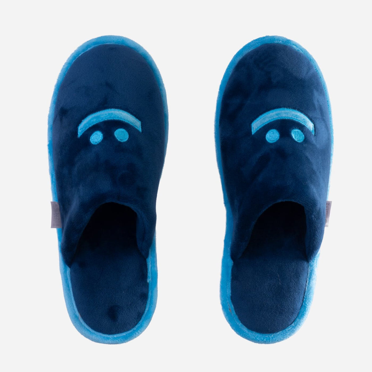 Pantoffels met geborduurd logo